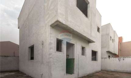 Sobrado para venda em Portão de 184.13m² com 3 Quartos e 1 Suite