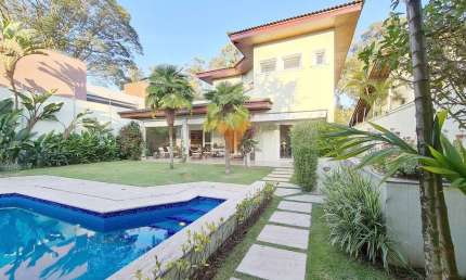 Casa para venda em Jardim Dos Estados de 900.00m² com 4 Quartos, 4 Suites e 10 Garagens