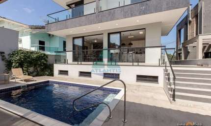 Casa para venda em Condomínio Lagoinha de 388.00m² com 4 Quartos, 4 Suites e 2 Garagens