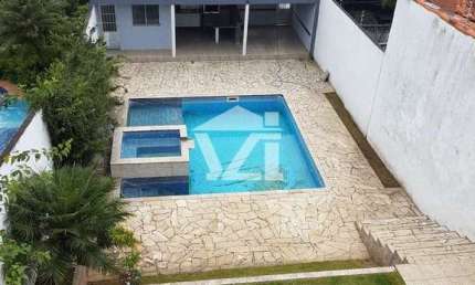 Sobrado para venda em Vila Oliveira de 600.00m² com 4 Quartos, 4 Suites e 4 Garagens