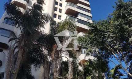 Apartamento para venda em Centro de 240.00m² com 3 Quartos, 3 Suites e 3 Garagens