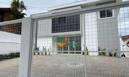 Casa para venda e aluguel em Centro de 240.00m² com 5 Quartos e 5 Garagens
