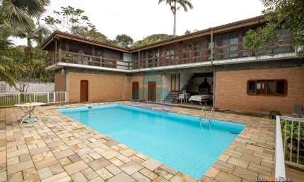 Casa para venda em Praia Dura de 460.00m² com 4 Quartos, 4 Suites e 8 Garagens
