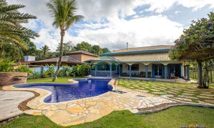 Casa para venda em Praia Dura de 364.00m² com 7 Quartos, 5 Suites e 8 Garagens