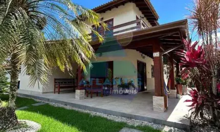 Casa para venda em Horto Florestal de 189.00m² com 3 Quartos, 1 Suite e 3 Garagens