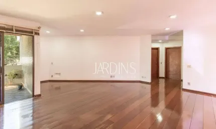 Apartamento para venda em Centro de 299.00m² com 4 Quartos, 4 Suites e 3 Garagens
