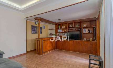 Casa para venda em Jardim São Pedro de 181.00m² com 3 Quartos, 1 Suite e 2 Garagens