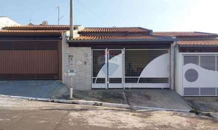 Casa para venda em Vila Letônia de 114.28m² com 2 Quartos, 1 Suite e 2 Garagens