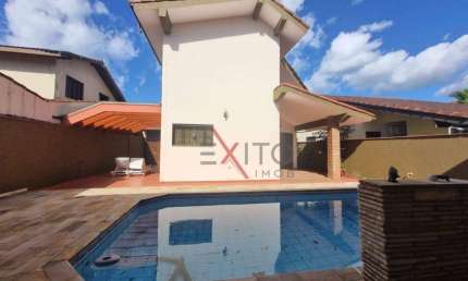 Casa de Condomínio para venda em Centro de 204.00m² com 2 Quartos e 2 Suites