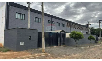 Galpão / Depósito / Armazém para alugar em Jardim Dall'orto de 910.00m² com 2 Garagens