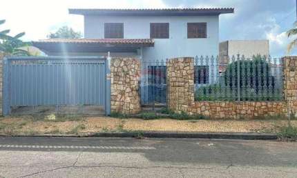Casa para alugar em Parque Novo Mundo de 279.62m² com 3 Quartos e 1 Suite