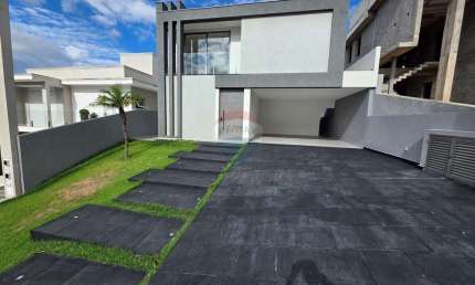 Casa de Condomínio para venda em Residencial Real Park de 300.00m² com 4 Quartos e 4 Suites
