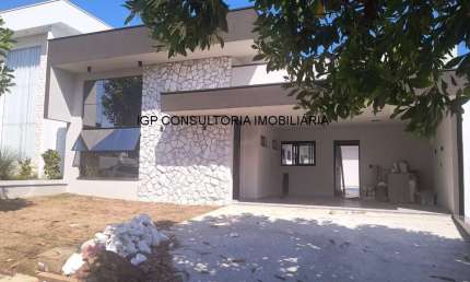 Casa para venda em Jardins Di Roma de 208.00m² com 3 Quartos, 3 Suites e 4 Garagens