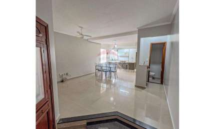 Casa para venda em Parque Aeroporto de 182.58m² com 3 Quartos, 3 Suites e 3 Garagens