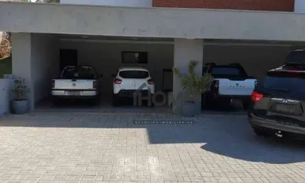 Casa de Condomínio para venda em Condomínio Moinho De Vento de 390.00m² com 3 Quartos, 3 Suites e 16 Garagens