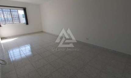Sala Comercial para alugar em Parque Das Nações de 220.00m²