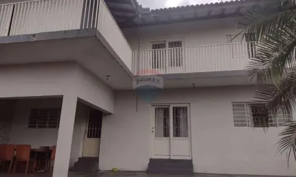 Sobrado para venda em Jardim Progresso de 150.00m² com 3 Quartos, 1 Suite e 4 Garagens
