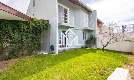 Casa de Condomínio para venda em Pilarzinho de 220.00m² com 3 Quartos, 2 Suites e 2 Garagens
