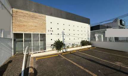 Casa para venda e aluguel em Jardim Flamboyant de 222.00m² com 1 Quarto e 4 Garagens