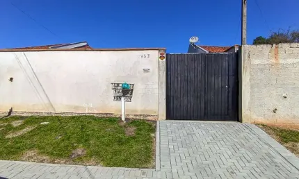 Casa para venda em Guaraituba de 150.00m² com 3 Quartos e 3 Garagens