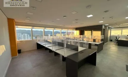 Sala Comercial para alugar em Vila Partenio de 145.00m² com 4 Garagens
