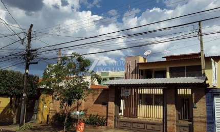 Apartamento para alugar em Jardim Irajá de 32.00m² com 1 Quarto e 1 Garagem