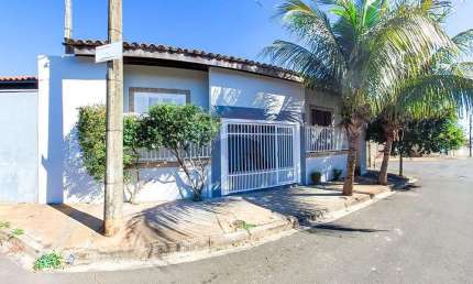 Casa para venda em Jardim Das Nações Ii de 169.00m² com 5 Quartos, 1 Suite e 4 Garagens