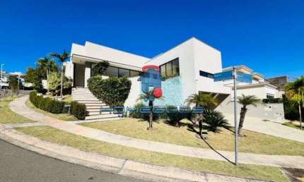 Casa de Condomínio para alugar em Loteamento Alphaville Campinas de 370.00m² com 4 Quartos, 4 Suites e 3 Garagens