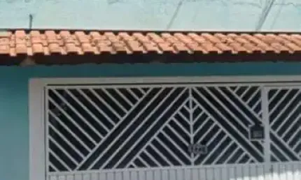 Sobrado para venda em Jardim Irene de 250.00m² com 4 Quartos e 2 Garagens
