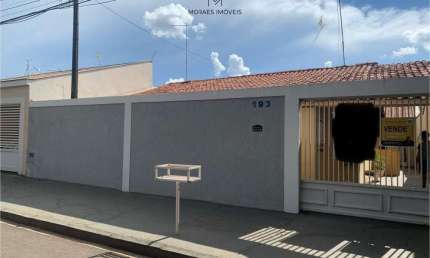 Casa para venda em Conjunto Habitacional Nossa Senhora Aparecida de 178.00m² com 3 Quartos, 1 Suite e 2 Garagens
