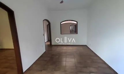 Casa para venda em Roseiral de 180.00m² com 3 Quartos e 2 Garagens