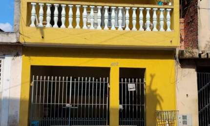 Sobrado para venda em Vila Itaim de 150.00m² com 2 Quartos e 2 Garagens