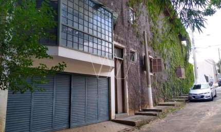 Sobrado para venda em Sousas de 179.30m² com 3 Quartos e 4 Garagens
