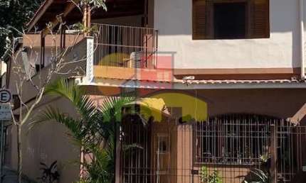 Sobrado para venda em Rudge Ramos de 242.00m² com 3 Quartos, 3 Suites e 3 Garagens