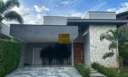 Casa para alugar em Loteamento Village Mirassol de 200.00m² com 3 Quartos, 1 Suite e 4 Garagens