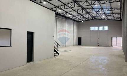 Galpão / Depósito / Armazém para alugar em Jardim Santa Efigênia de 417.00m² com 3 Garagens