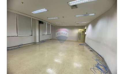 Sala Comercial para alugar em Barra Da Tijuca de 320.00m² com 17 Garagens