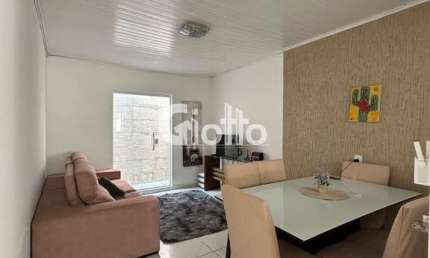 Sobrado para venda em Biritiba-Mirim de 173.00m² com 4 Quartos, 3 Suites e 1 Garagem