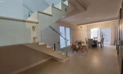 Casa de Condomínio para alugar em Vila Oliveira de 100.00m² com 3 Quartos, 3 Suites e 2 Garagens