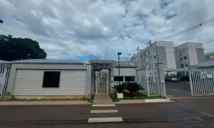 Apartamento para venda e aluguel em Jardim Brasília (vila Xavier) de 39.00m² com 2 Quartos e 1 Garagem