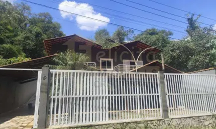 Casa para venda em Portal Das Acácias de 550.00m² com 4 Quartos, 3 Suites e 10 Garagens