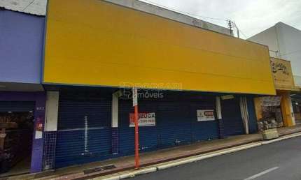 Imóvel Comercial para venda e aluguel em Centro de 449.00m²