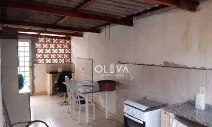 Casa para venda e aluguel em Parque Residencial Da Amizade de 212.00m² com 2 Quartos e 2 Garagens