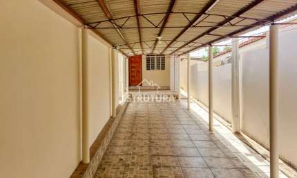 Casa para venda em Vila Indaiá de 220.00m² com 4 Quartos e 5 Garagens