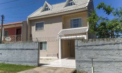 Sobrado para venda em Atuba de 175.00m² com 3 Quartos e 1 Suite