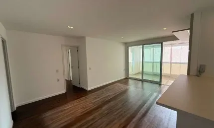 Apartamento para alugar em Vila Itapura de 96.00m² com 3 Quartos, 1 Suite e 2 Garagens