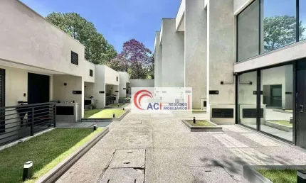 Casa de Condomínio para venda em Granja Viana de 169.00m² com 2 Quartos, 2 Suites e 2 Garagens