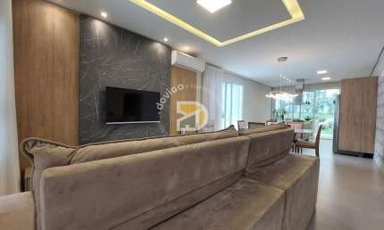 Casa para venda em Jardim Primavera de 183.00m² com 3 Quartos, 1 Suite e 2 Garagens