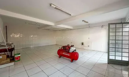 Sala comercial para alugar na Rua Américo Vespúcio, 199, Lindóia, Curitiba
