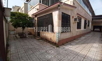 Casa para venda em Vila da Penha de 354.00m² com 3 Quartos e 6 Garagens